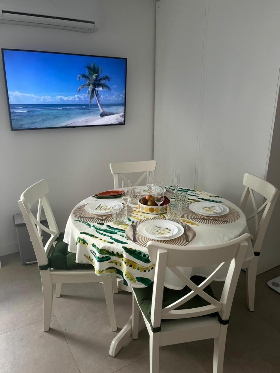 Stylish Apartment In Санта Пола Екстериор снимка