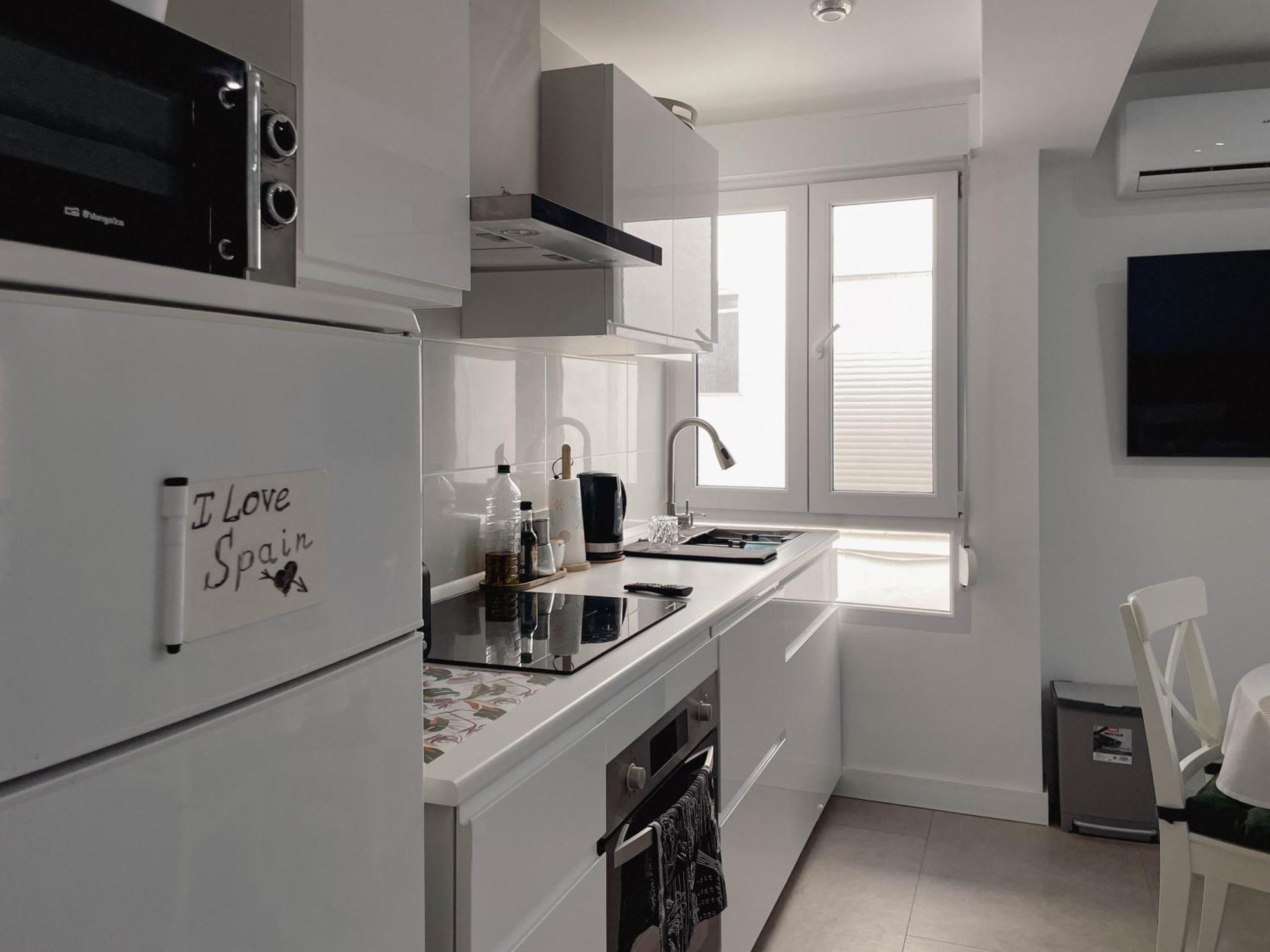 Stylish Apartment In Санта Пола Екстериор снимка