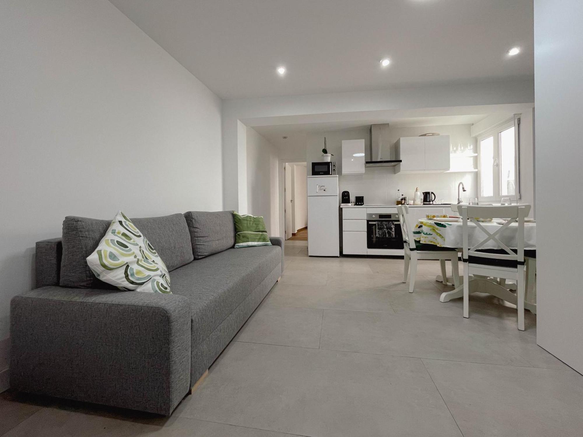 Stylish Apartment In Санта Пола Екстериор снимка