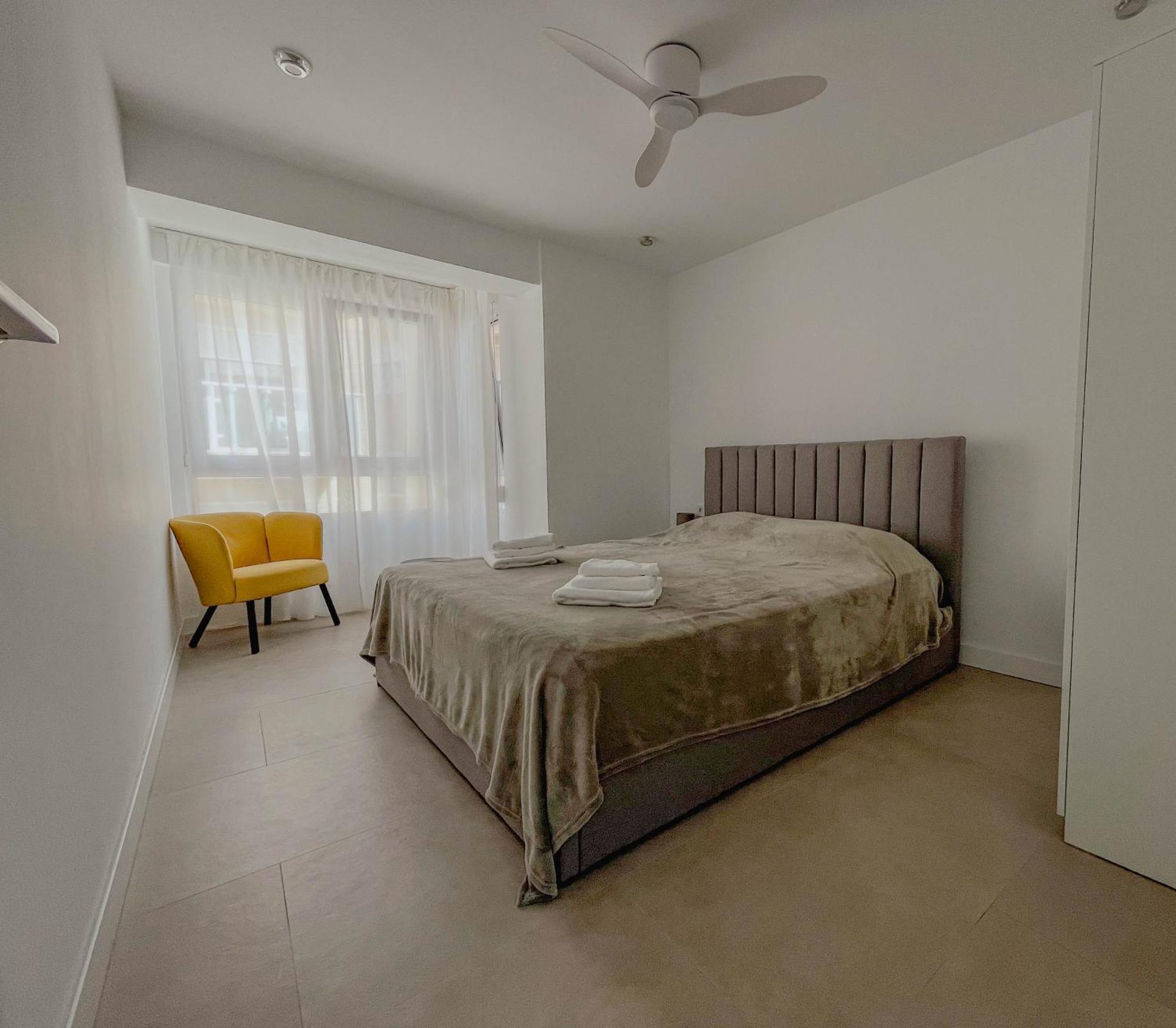 Stylish Apartment In Санта Пола Екстериор снимка